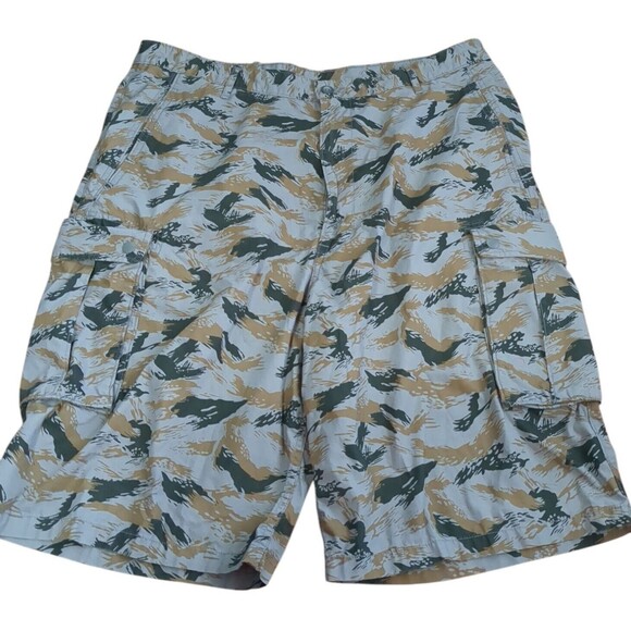 Levi's Men's Cotton Relaxed Fit Cargo Shorts Feather Camo Size 38 - Picture 1 of 11